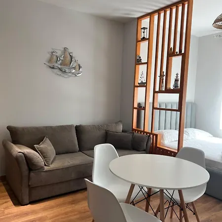 Dodo Apartmán Golem (Tirana)